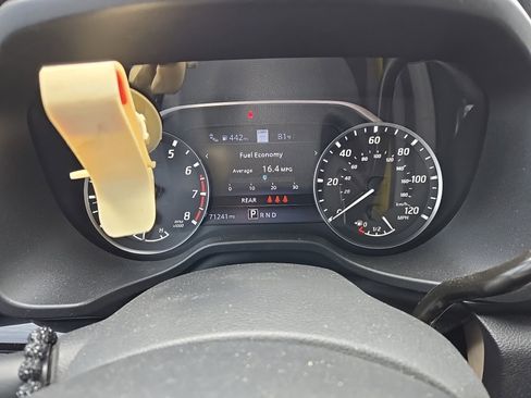 Used 2021 Nissan Titan SV w/ SV Convenience Package image 7