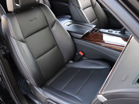 Used 2021 Cadillac Escalade ESV Luxury image 38