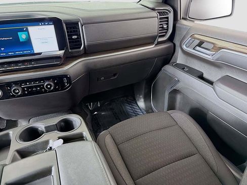 Used 2022 Chevrolet Silverado 1500 LT image 24