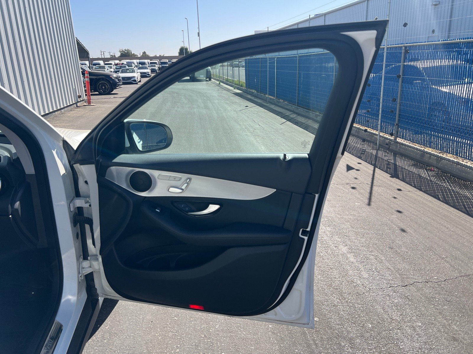 Used 2019 Mercedes-Benz GLC 300 4MATIC image 22