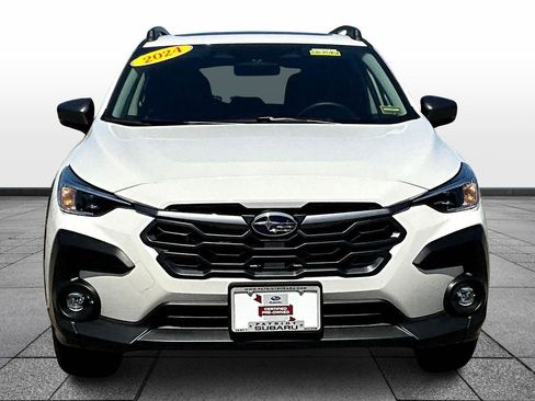 Used 2024 Subaru Crosstrek 2.0i Premium image 3