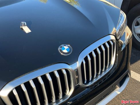 Used 2024 BMW X3 sDrive30i w/ Convenience Package RWD image 7