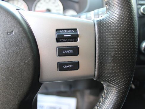 Used 2015 Nissan Xterra PRO-4X AWD/4WD image 30