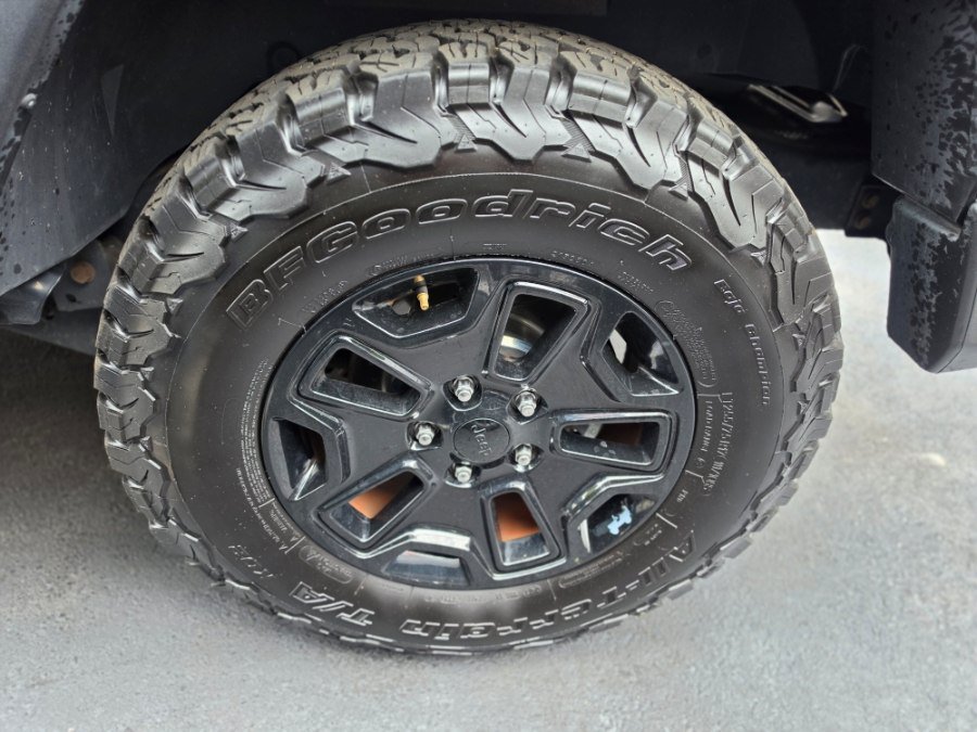 Used 2018 Jeep Wrangler Unlimited Sport AWD/4WD image 10