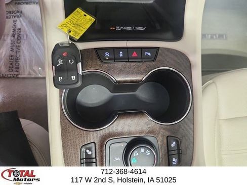 Used 2023 GMC Acadia Denali w/ Denali Technology Package AWD/4WD image 17