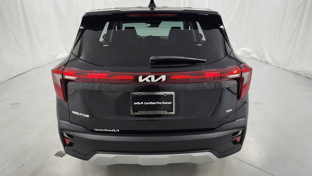 Used 2024 Kia Seltos LX AWD/4WD image 4