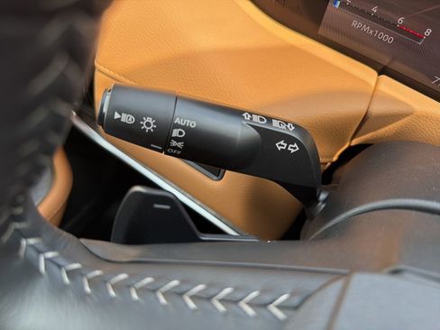 New 2026 Nissan Armada SL w/ Captain's Chari Seat Package image 29