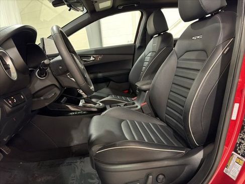 Used 2024 Kia Forte GT-Line w/ GT-Line Premium Package image 11