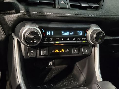 Used 2024 Toyota RAV4 XLE image 32