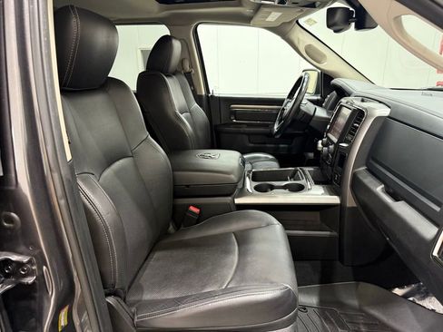 Used 2017 RAM 1500 Sport w/ Sport Premium Group image 17