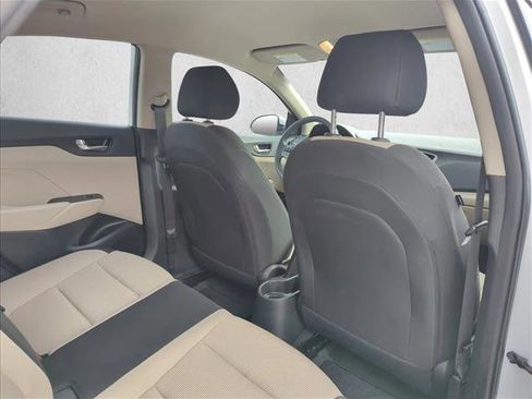 Used 2021 Hyundai Accent SE image 16