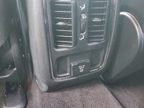 Used 2019 Jeep Grand Cherokee Altitude RWD image 15