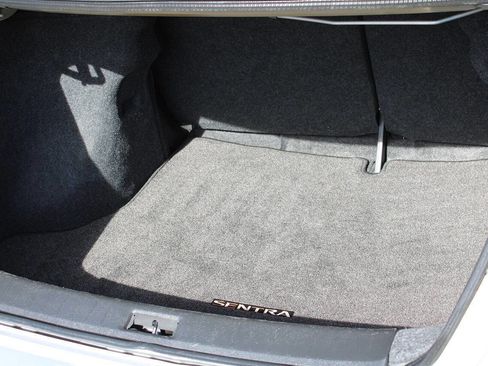 Used 2018 Nissan Sentra SV image 32