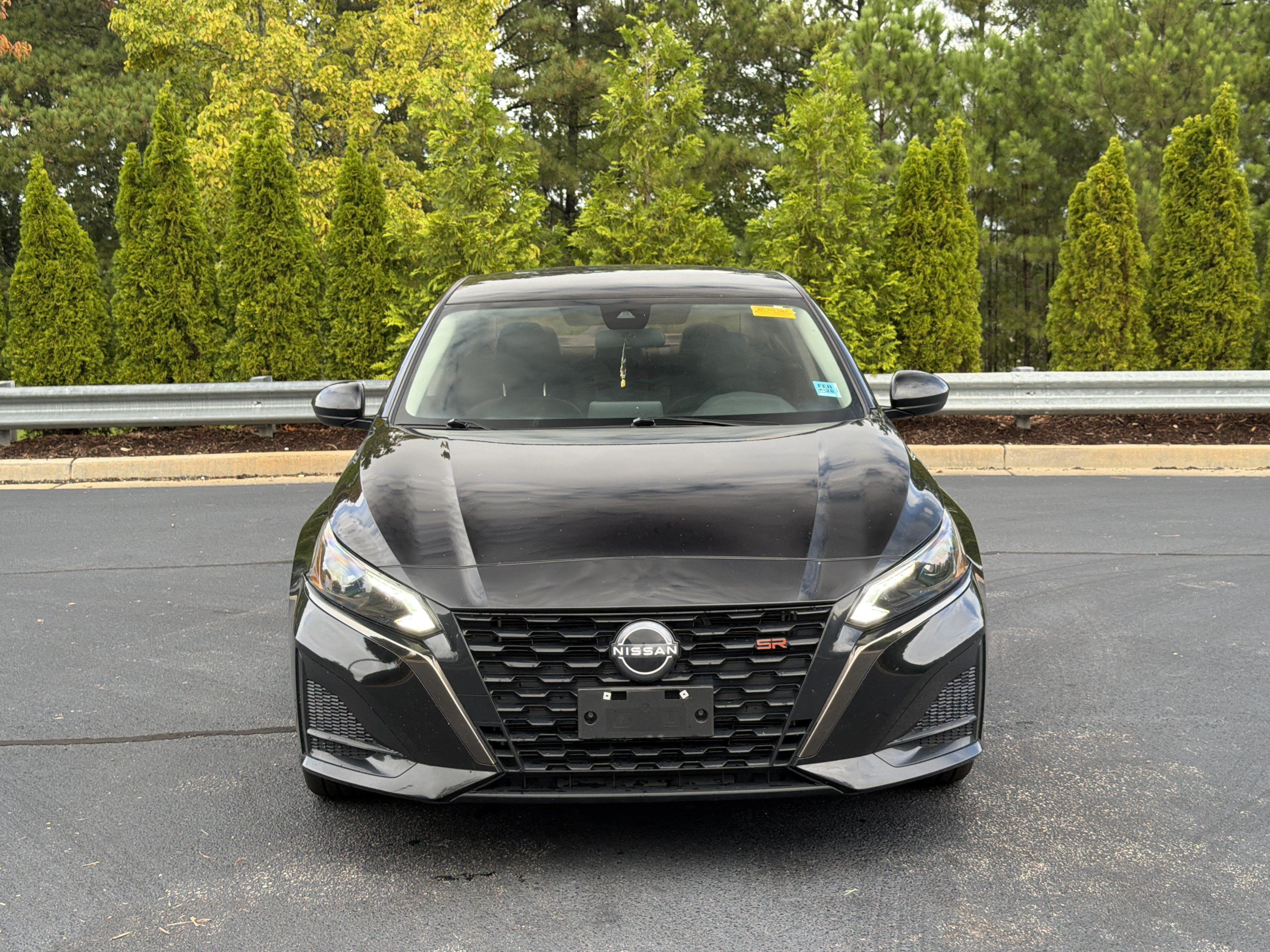 Used 2023 Nissan Altima 2.5 SR AWD/4WD image 9