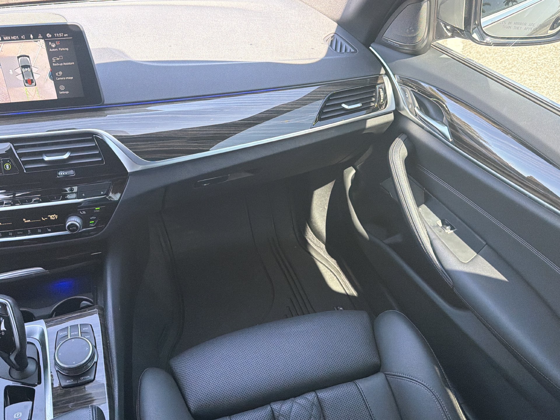 Used 2021 BMW 530i w/ Premium Package RWD image 17