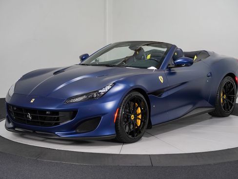 Used 2019 Ferrari Portofino RWD image 6
