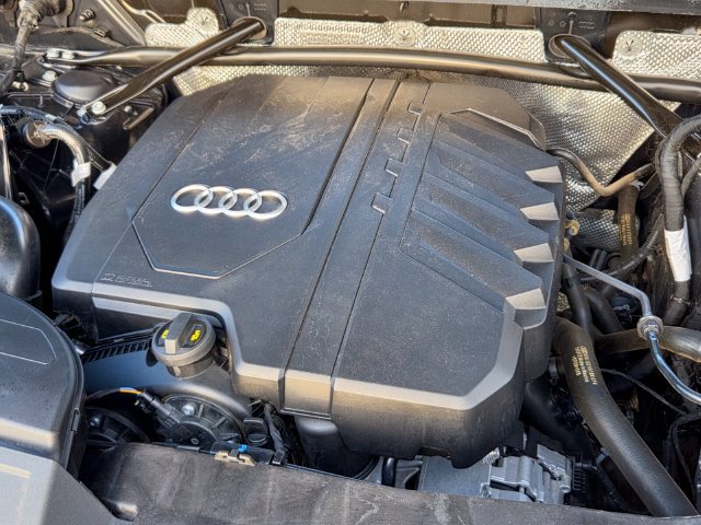 Used 2023 Audi Q5 2.0T Premium w/ Convenience Package AWD/4WD image 10