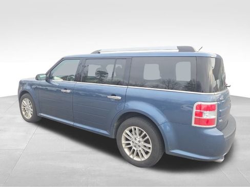 Used 2019 Ford Flex SEL w/ Equipment Group 202A image 2