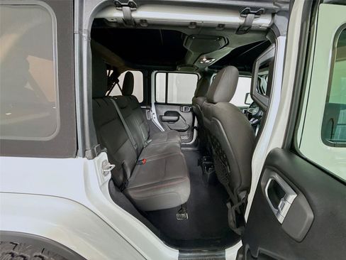 Used 2020 Jeep Wrangler Unlimited Rubicon AWD/4WD image 4