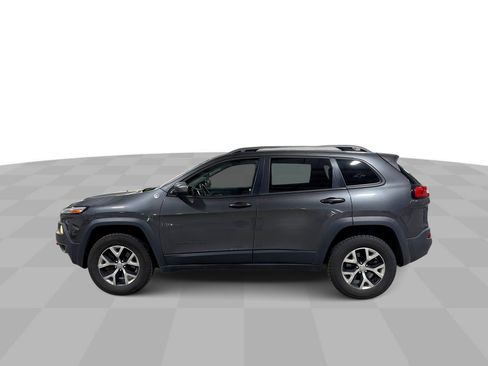 Used 2016 Jeep Cherokee Trailhawk w/ Comfort/Convenience Group AWD/4WD image 6