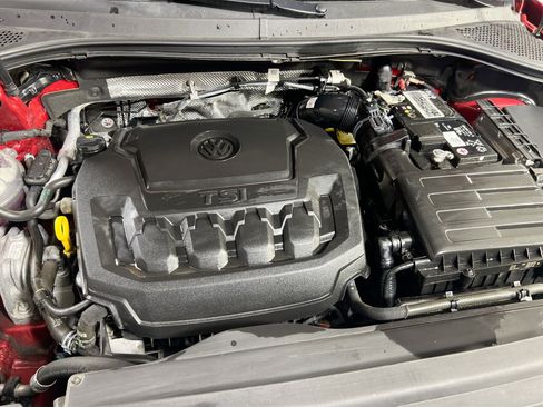 Used 2022 Volkswagen Tiguan SE image 29