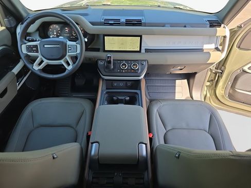 Used 2023 Land Rover Defender 90 S AWD/4WD image 9