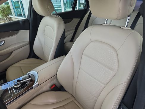 Used 2015 Mercedes-Benz C 300 Sedan image 23