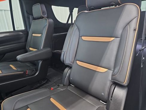 Used 2021 GMC Yukon XL AT4 w/ AT4 Premium Plus Package AWD/4WD image 37
