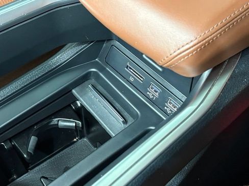 Used 2019 Audi e-tron Prestige AWD/4WD image 42
