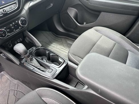 Certified 2023 Chevrolet TrailBlazer LT w/ Convenience Package FWD image 21