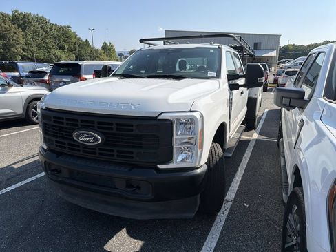 Used 2024 Ford F350 XL AWD/4WD image 6