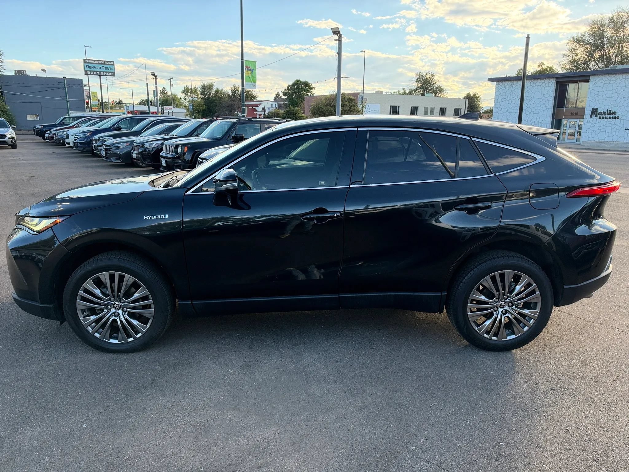 Used 2021 Toyota Venza Limited w/ Advanced Technology Package AWD/4WD image 6
