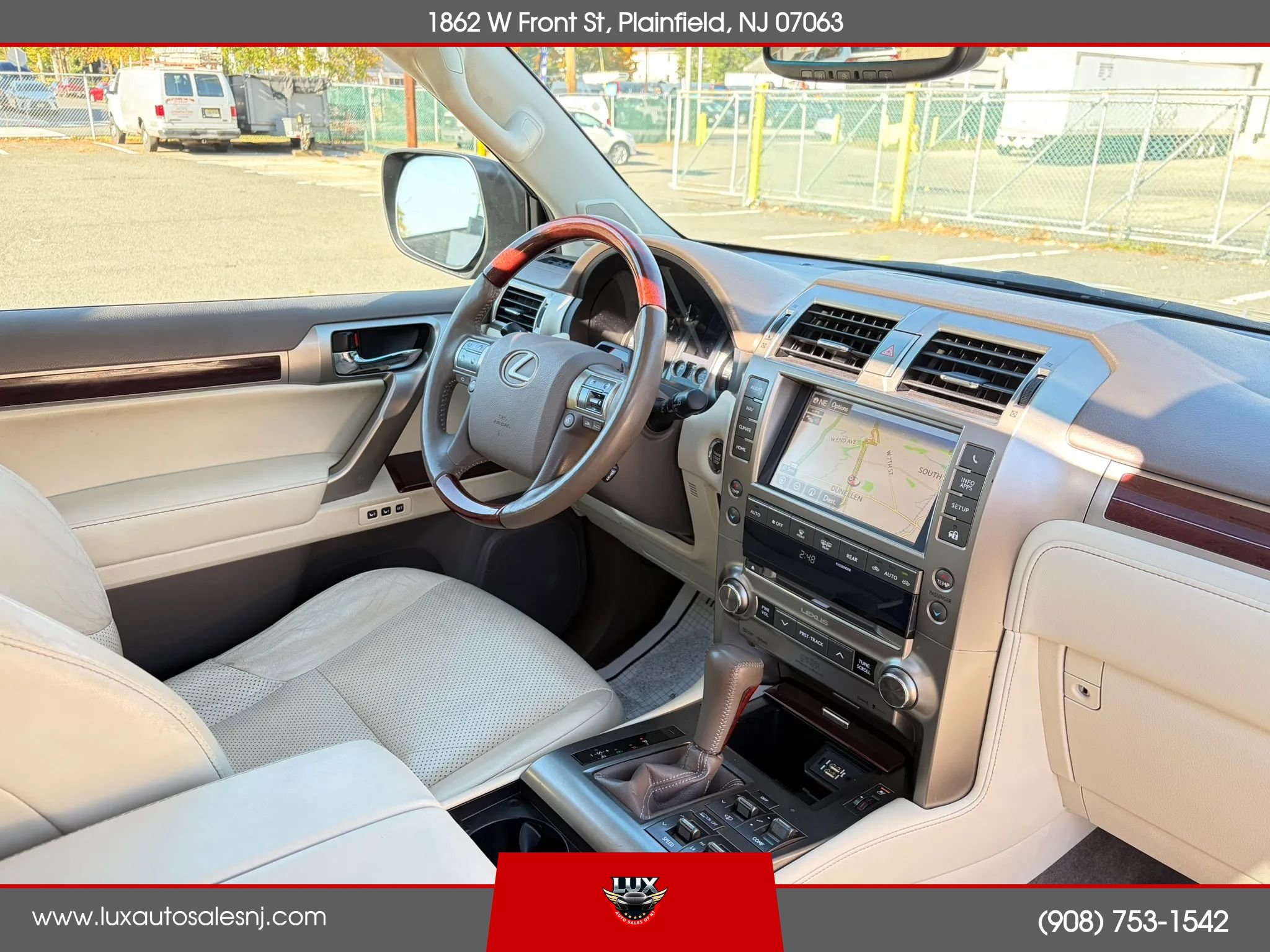 Used 2015 Lexus GX 460 Luxury AWD/4WD image 32