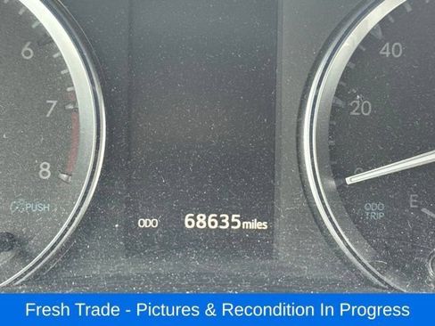 Used 2018 Toyota Highlander Limited FWD image 14