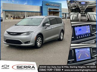 Used 2017 Chrysler Pacifica Touring-L video 1