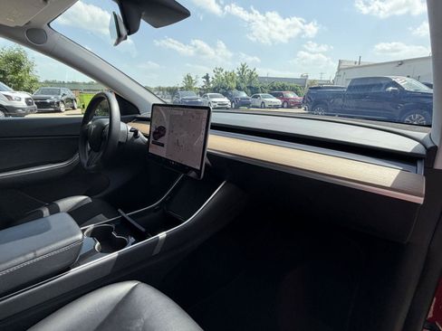 Used 2020 Tesla Model Y Long Range AWD/4WD image 25