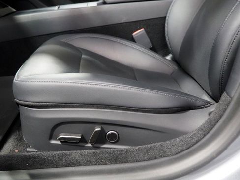 Used 2025 Tesla Model 3 Long Range image 66