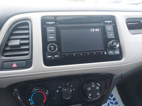 Used 2019 Honda HR-V LX image 28