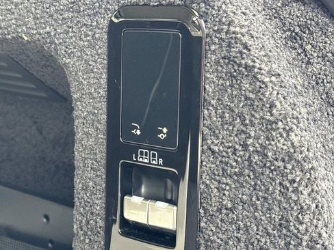 Certified 2023 Land Rover Range Rover SE image 7