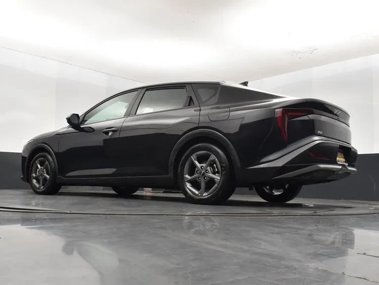 Used 2025 Kia K4 FWD image 12