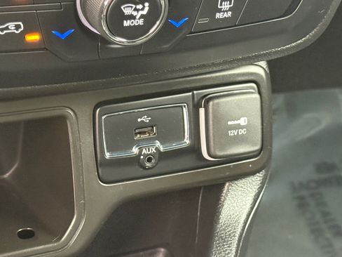 Used 2020 Jeep Renegade Altitude image 21