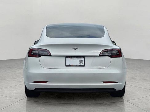Used 2022 Tesla Model 3 image 8