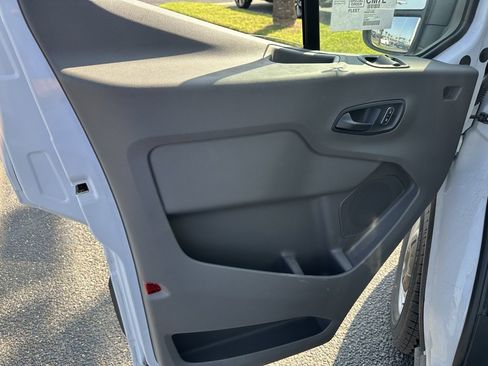 Used 2024 Ford Transit 250 148 Medium Roof image 10