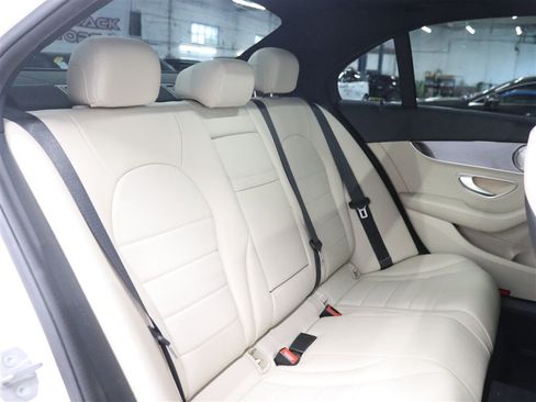Used 2018 Mercedes-Benz C 300 4MATIC Sedan image 21