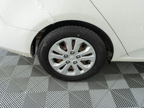 Used 2010 Kia Forte EX image 27