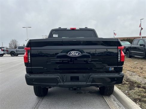 New 2025 Ford F150 Lightning XLT image 4