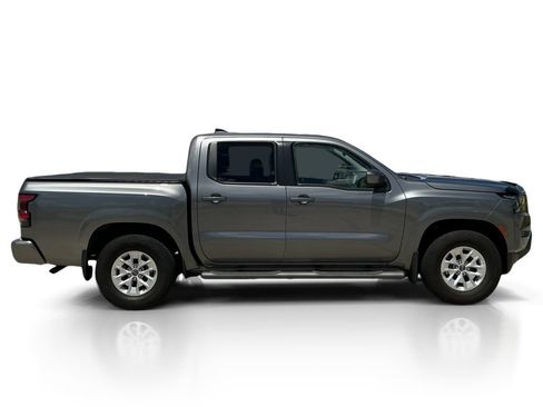 Used 2024 Nissan Frontier SV RWD image 8