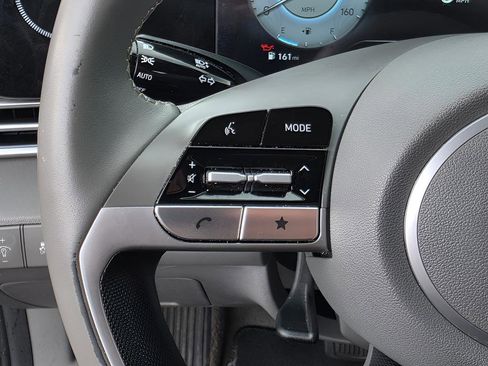 Used 2024 Hyundai Elantra SEL w/ Convenience Package image 24