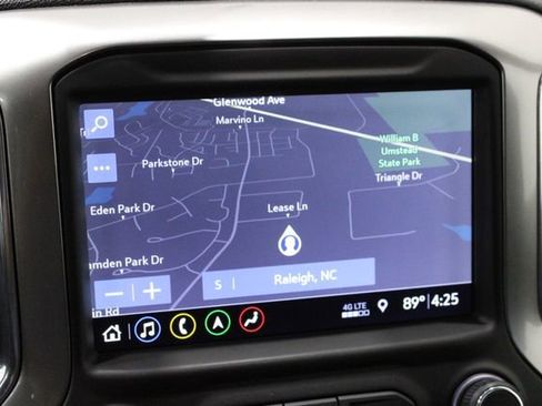 Used 2019 Chevrolet Silverado 1500 LTZ w/ LTZ Convenience Package AWD/4WD image 8