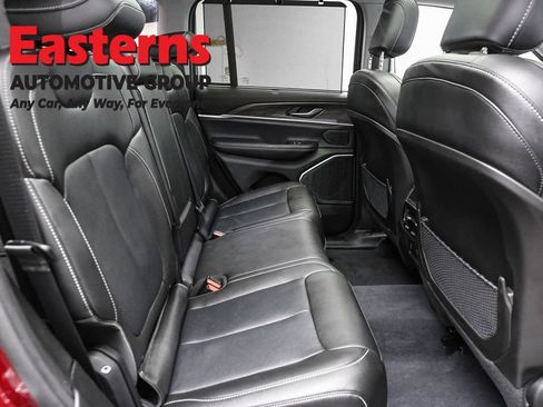Used 2022 Jeep Grand Cherokee Limited 4xe w/ Luxury Tech Group II AWD/4WD image 25